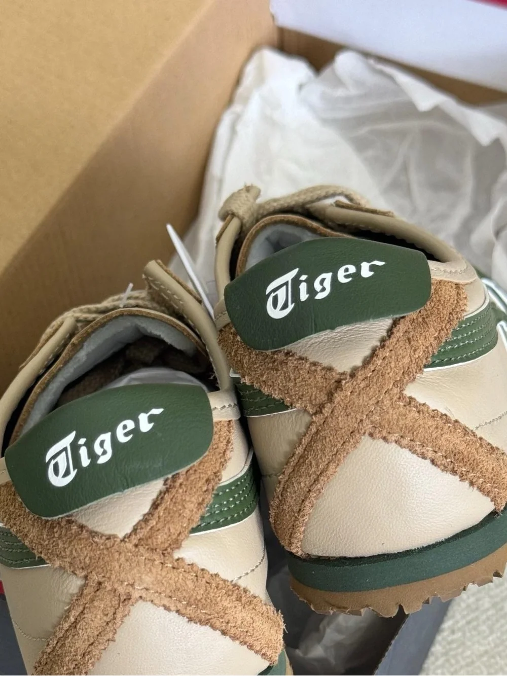 Onitsuka Tiger Beige & Green Men’s Sneakers
